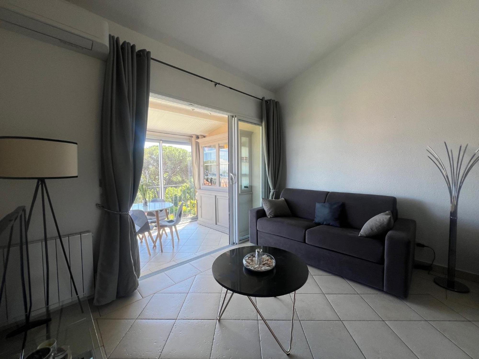 Appartement Vue Mer Golfe De Saint-Tropez Cogolin Kültér fotó